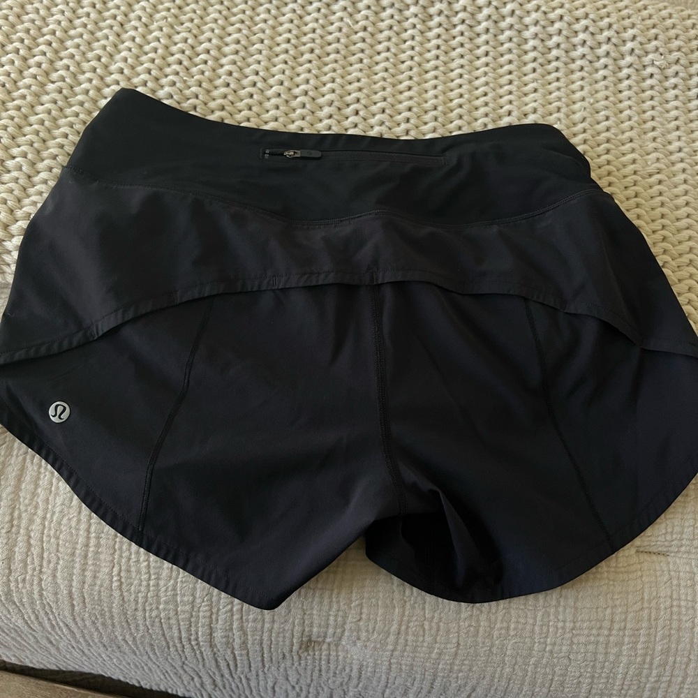 Lululemon Speed Up Mid-Rise Lined Short 4"
